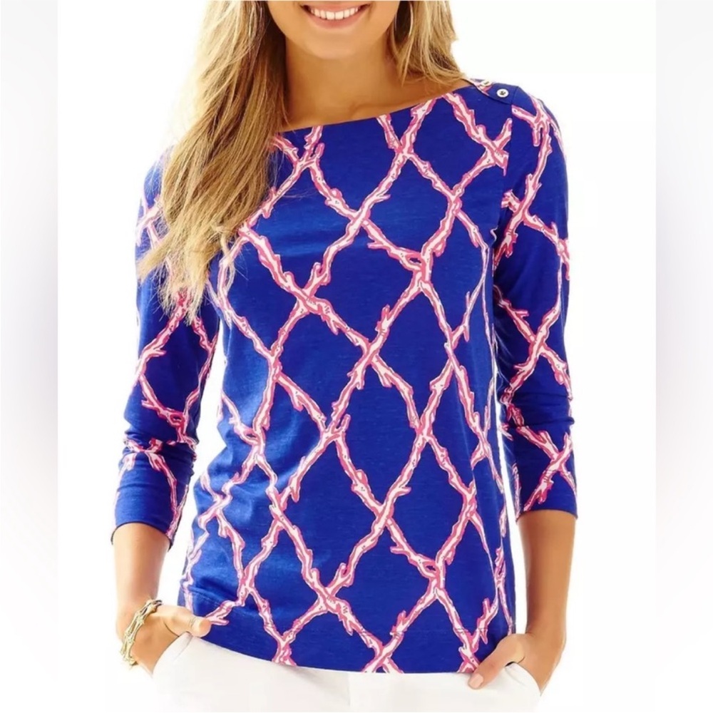A23 Lilly Pulitzer ALIDA TOP
Santorini Blue Deep Dive Pink White
